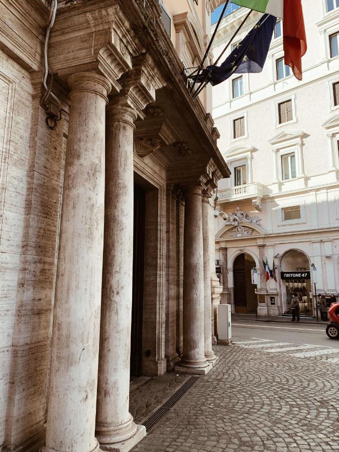 Residenza Tritone Luxury Guest House Trevi Fountain Roma Exterior foto