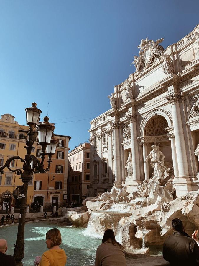 Residenza Tritone Luxury Guest House Trevi Fountain Roma Exterior foto