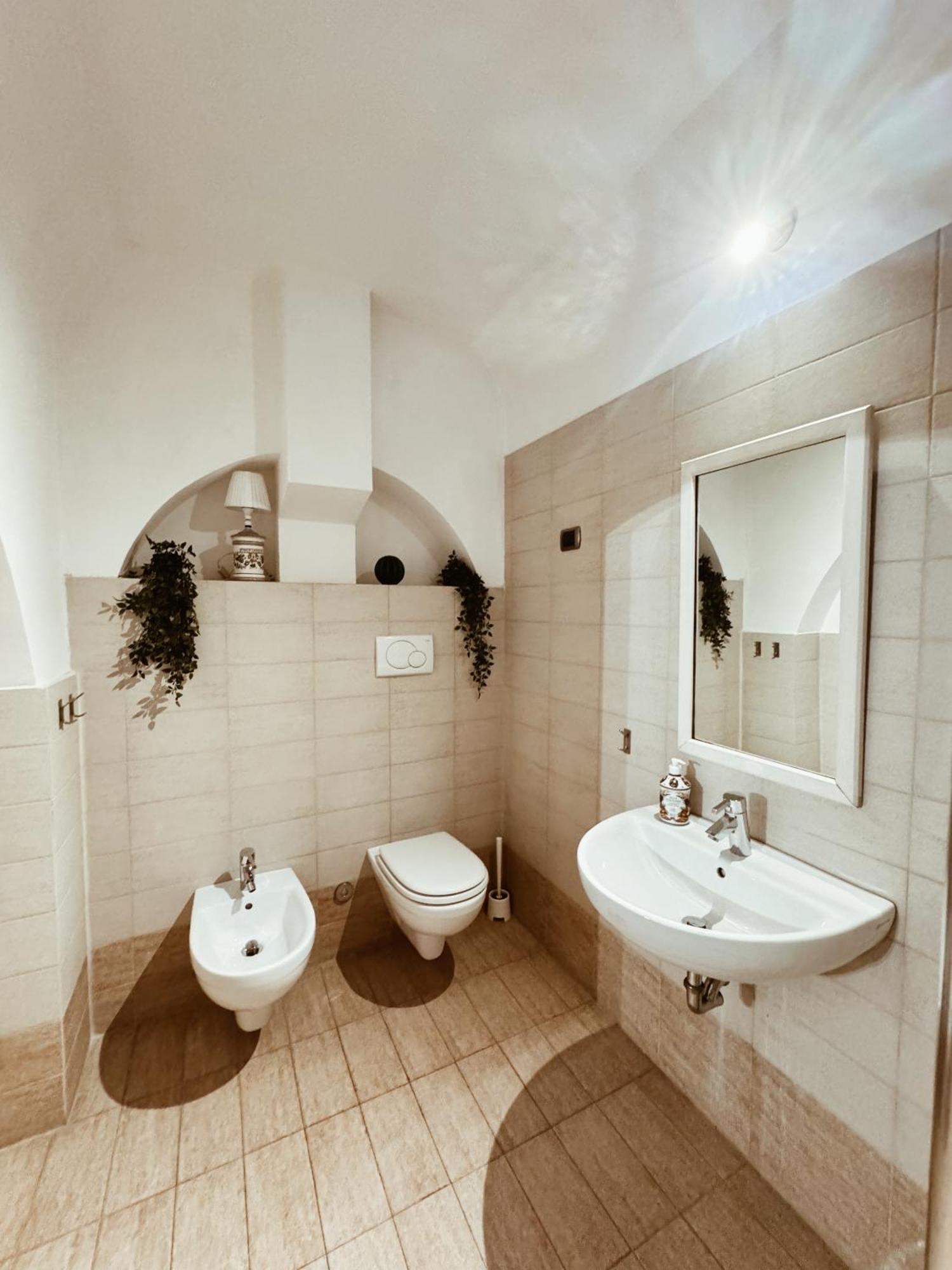 Residenza Tritone Luxury Guest House Trevi Fountain Roma Exterior foto